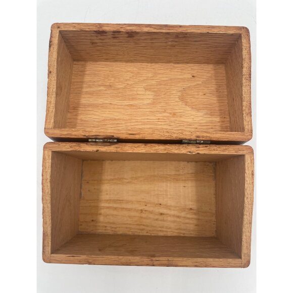Vintage Wooden Hinged Storage Box Dovetail Joints For Keepsakes Trinket Recipes - Picture 6 of 10